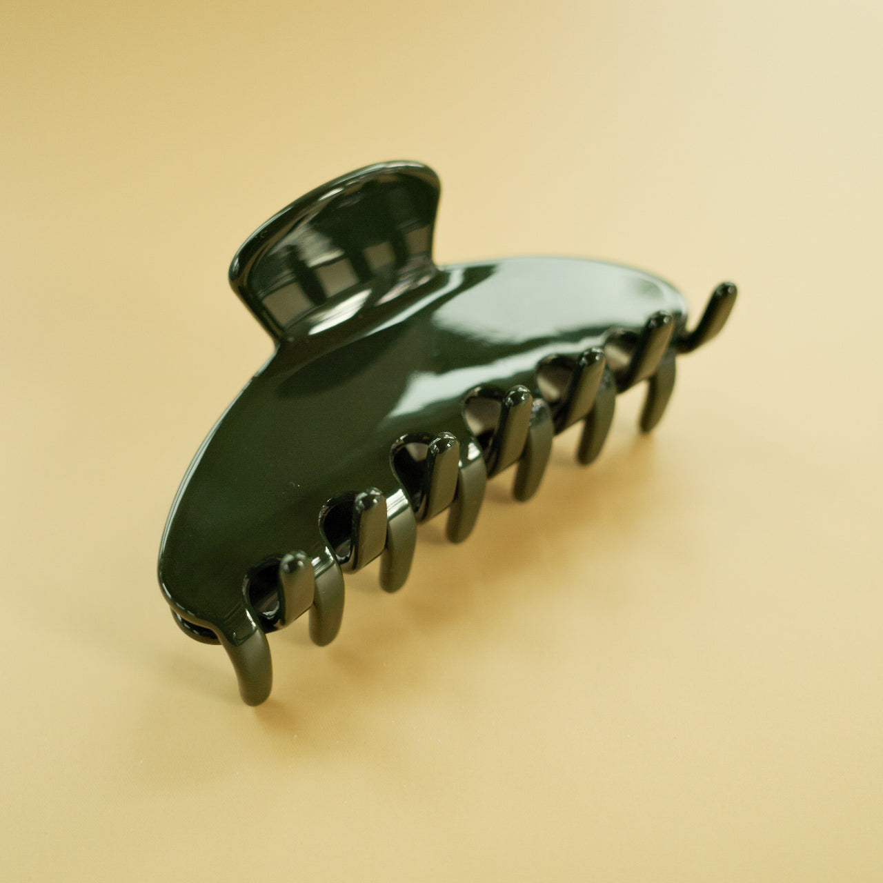Eco-Friendly Claw Clip - Medium | Dark Green