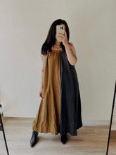Load image into Gallery viewer, Aria Two Tone Maxi Dress
