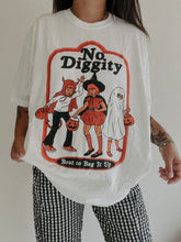 Load image into Gallery viewer, No Diggity Halloween Tee

