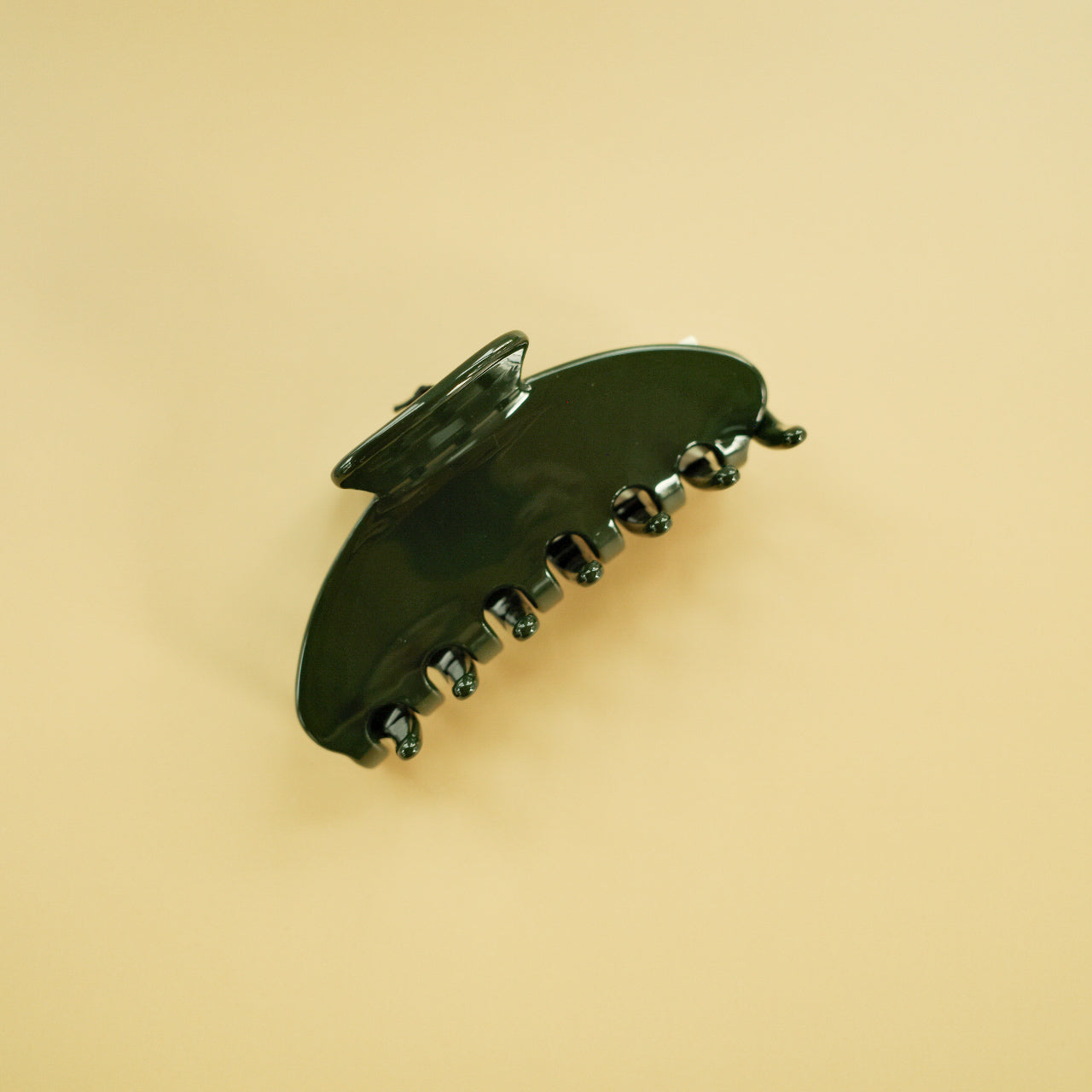 Eco-Friendly Claw Clip - Medium | Dark Green