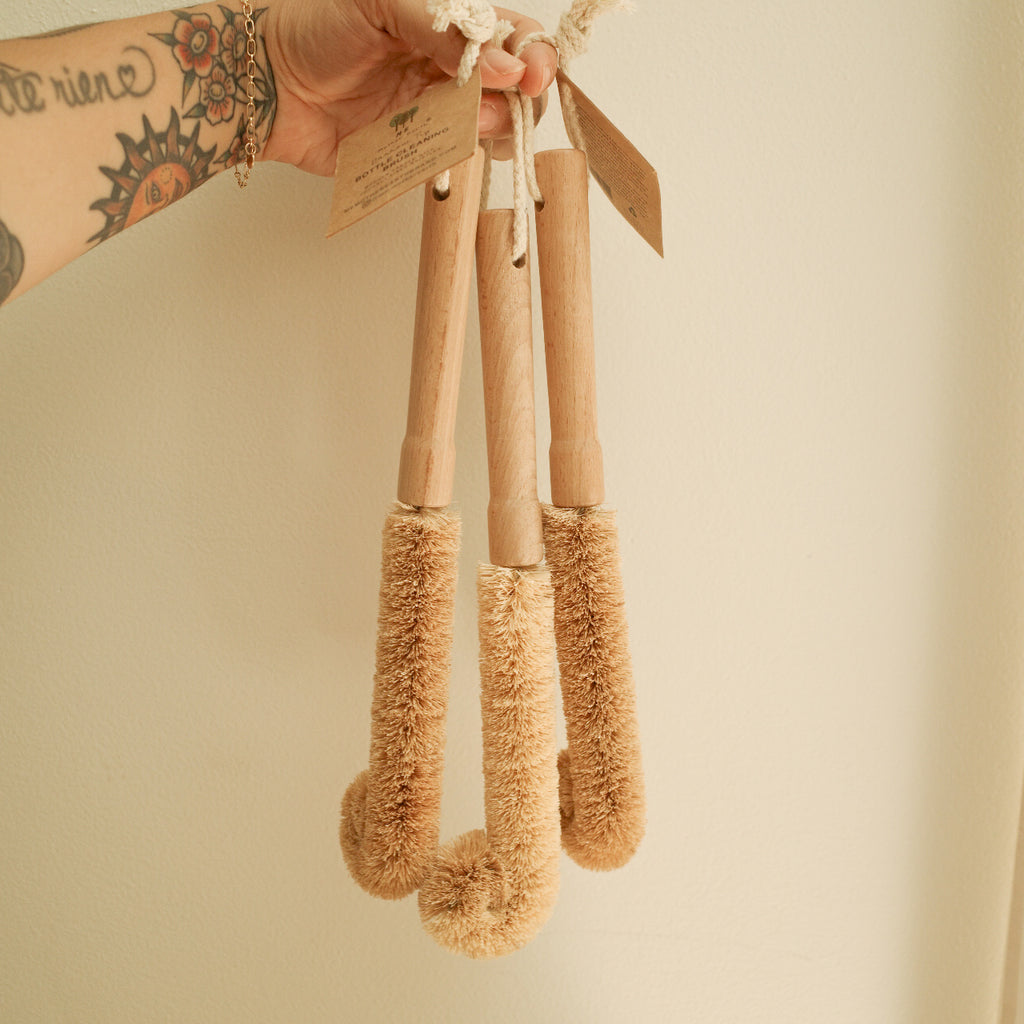 Coconut Bottle Cleaning Brush